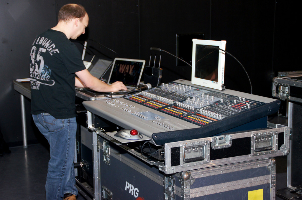 Aufbau B__hne 07_JPG-1354271316