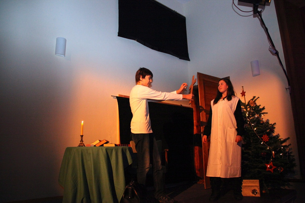 KOE_Theater Vampire G__fis 41_jpg-1354391998