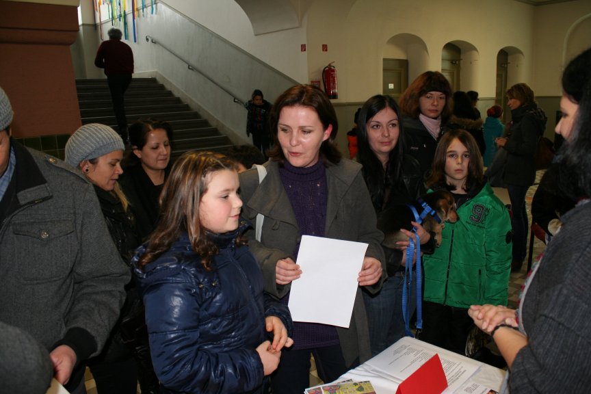 img_9737_jpg-1354444097