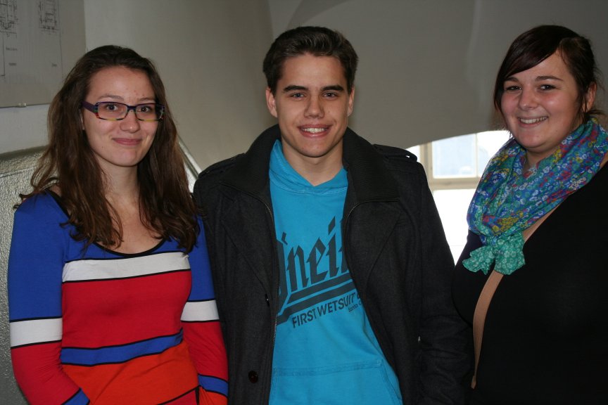 img_9747_jpg-1354444112