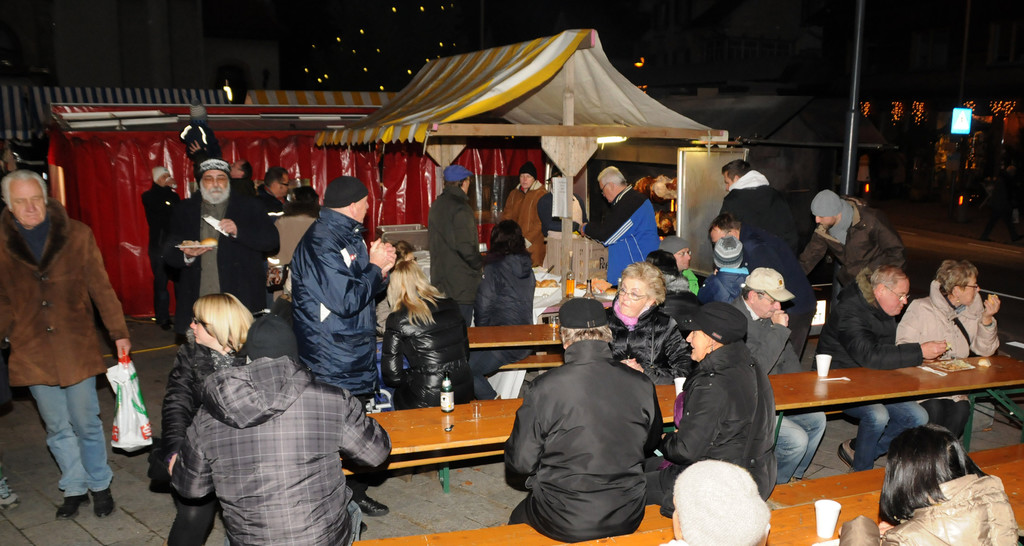 Adventmarkt H__chst 01-12-2012 63_jpg-1354452093