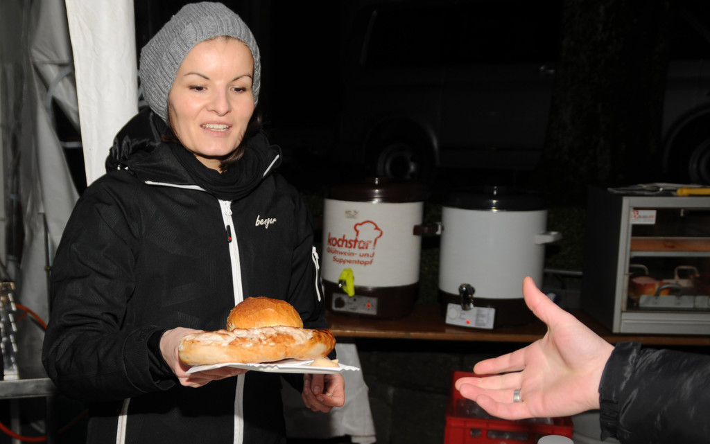 Adventmarkt H__chst 01-12-2012 73_jpg-1354452128