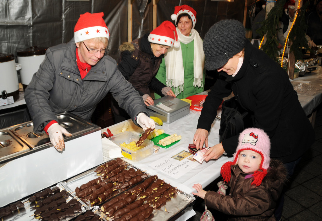 Adventmarkt H__chst 01-12-2012 79_jpg-1354452141