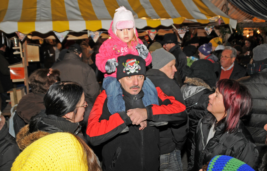 Adventmarkt H__chst 01-12-2012 119_jpg-1354452258