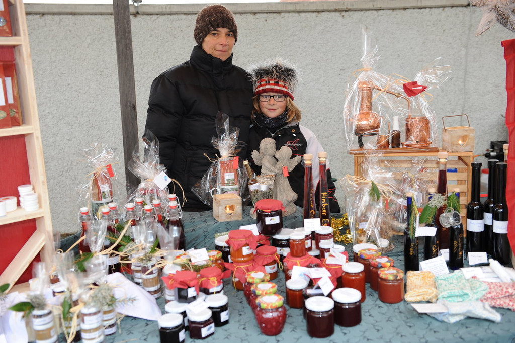 WeihnachtsmarktMaeder 124.JPG