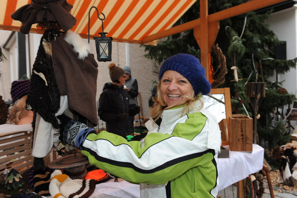 WeihnachtsmarktMaeder 182.JPG