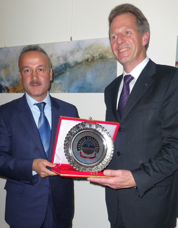 Ayancik4aGeschenke_jpg-1354568487