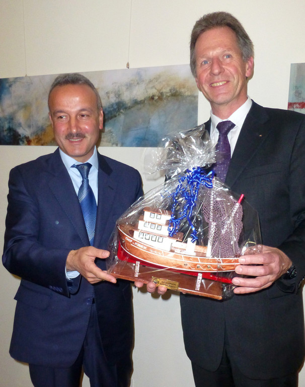 Ayancik6Geschenke __jpg-1354568518