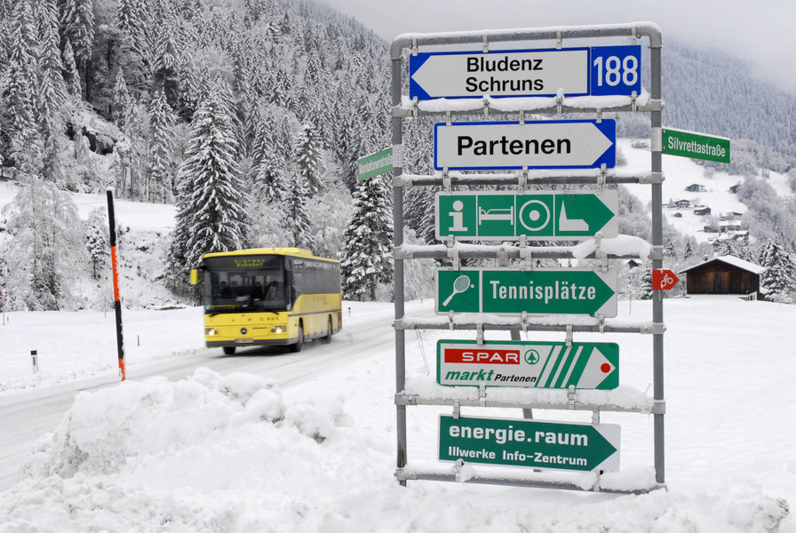 _c_ Gerhard Scopoli - Schnee Partenen - 052.jpg