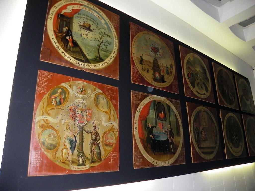 106_5653_jpg-1354662098