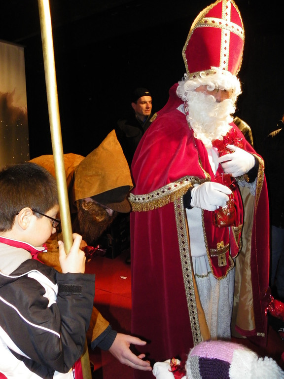 108_1817_jpg-1354837323