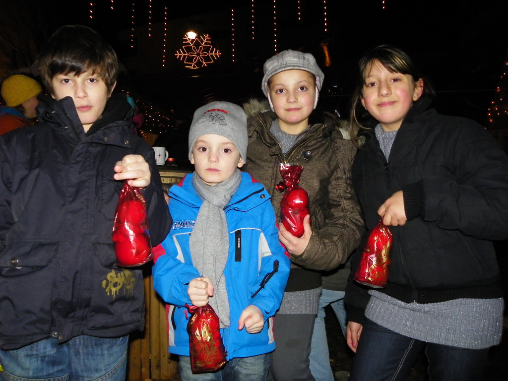 108_1837_jpg-1354837352