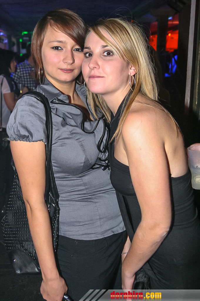 12386318.jpg