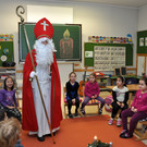 Nikolaus zu Besuch in der VS Markt