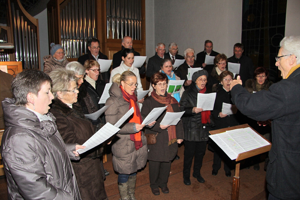 02 Kirchenchor_JPG-1355158469