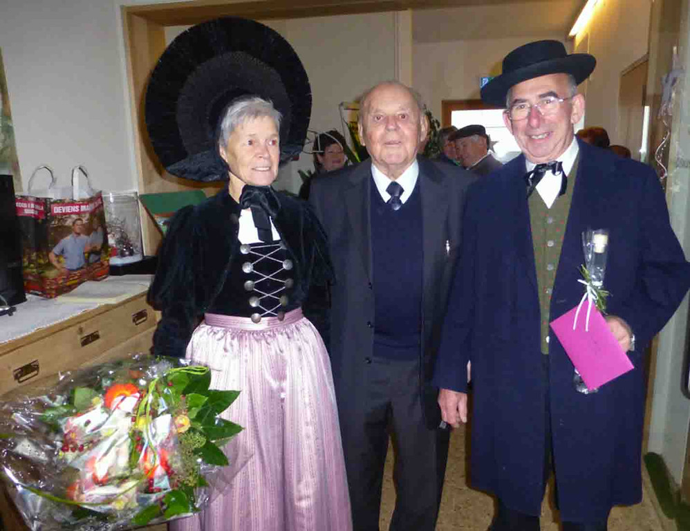 Schuler3Trachten_jpg-1355159844