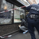 Brutaler Überfall auf Juwelier auf der Kaiserstraße: Polizei vor Ort