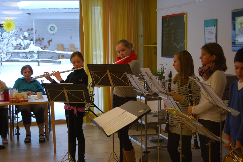 Jungmusikanten im Sozialzentrum_JPG-1355249335