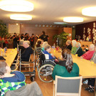 Teenyband spielt Weihnachtslieder