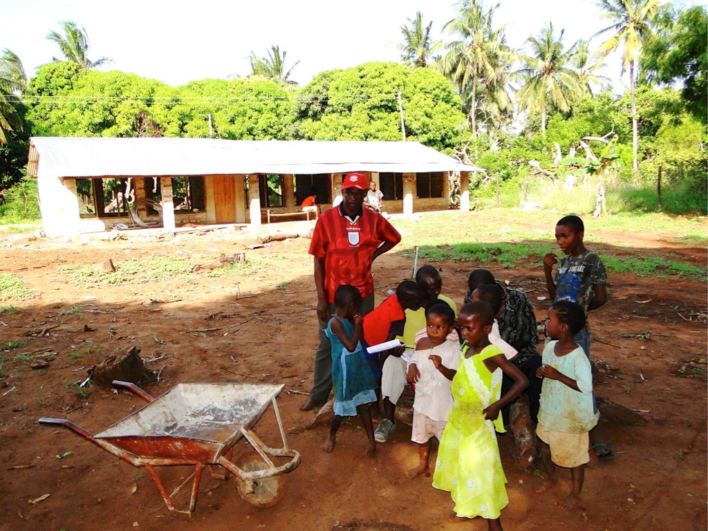 KOE_Hilfsprojekt Kenia 7_jpg-1355590529