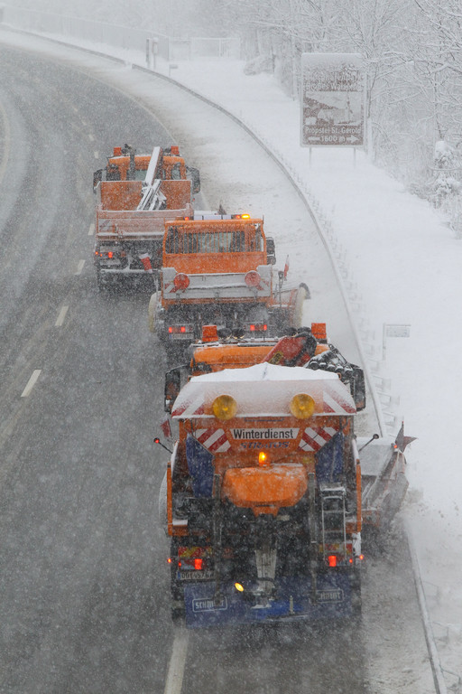 Asfinag Schneera__umung04.jpg