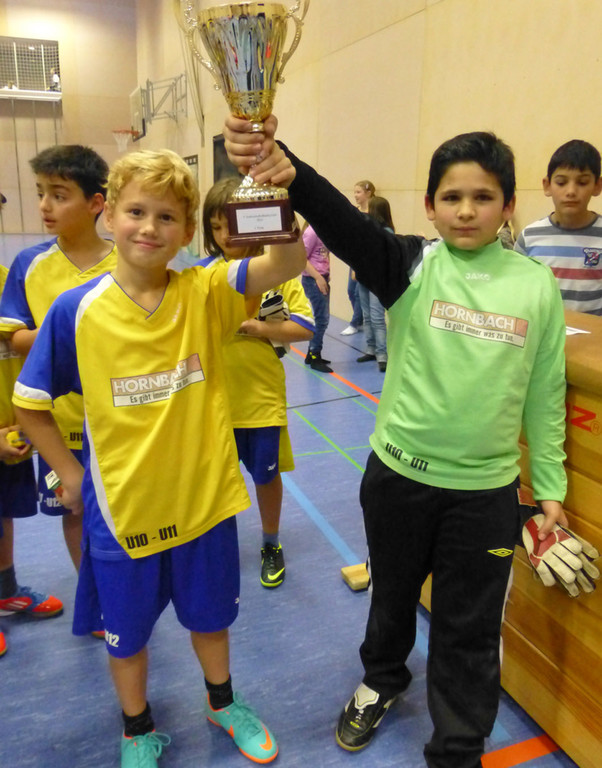 VS-Ball12Pokal_jpg-1355758870