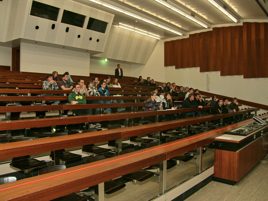 SH106613_jpg-1355767402