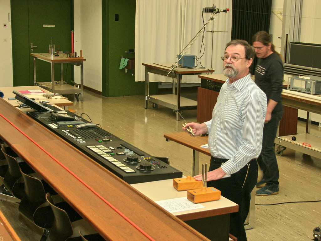 SH106620_jpg-1355767417