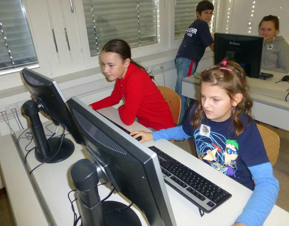 VMS8j_jpg-1355783838