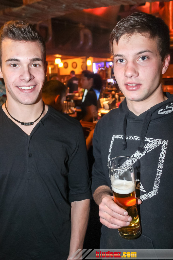 12422011.jpg