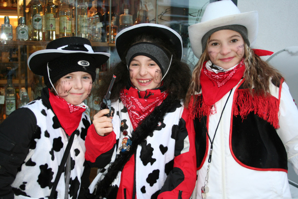 Fasching Brand - Chiara_ Juliane_ Michelle.jpg
