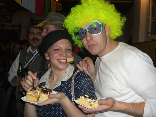 2010_02_14_ Faschingsumzug Turnhalle 073.jpg