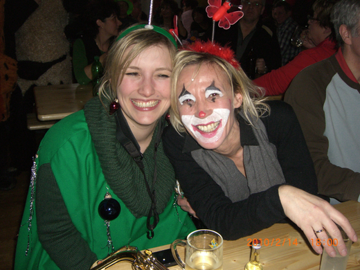 2010_02_14_ Faschingsumzug Turnhalle 077.jpg