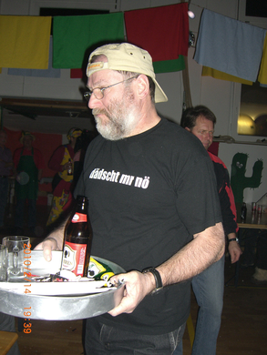 2010_02_14_ Faschingsumzug Turnhalle 137.jpg
