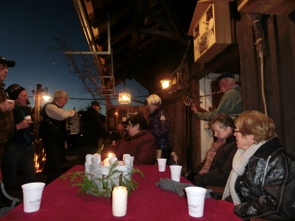 Waldweihnacht des Seniorenbundes am 19_12_2012 031.JPG