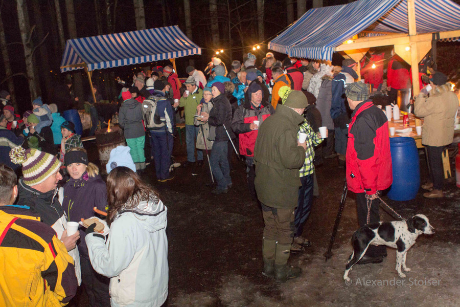 Waldweihnacht2012025_jpg-1356639218
