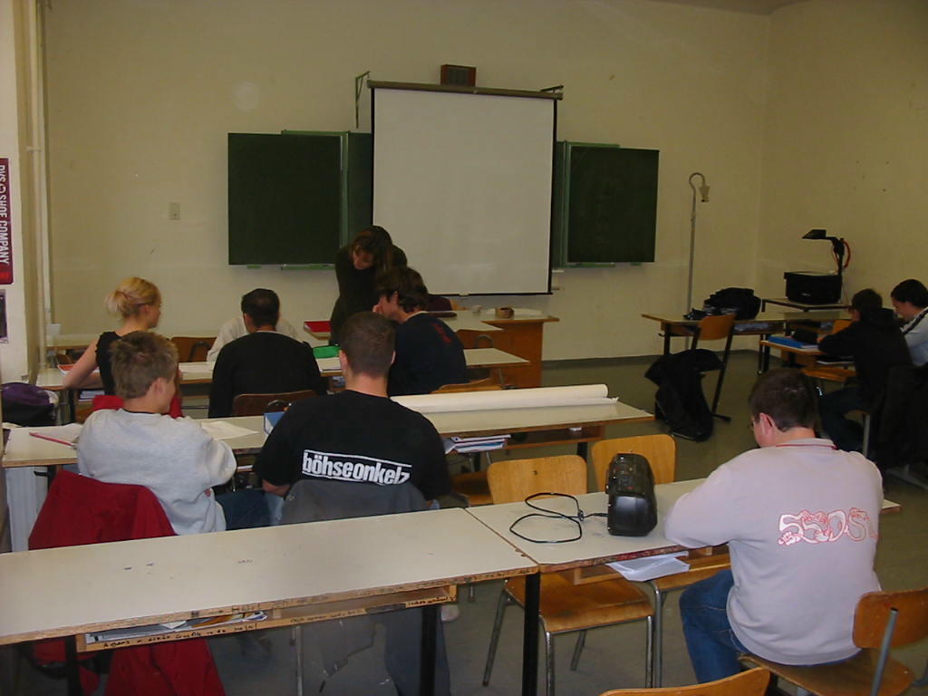 Klassenzimmer a_JPG-1356680929