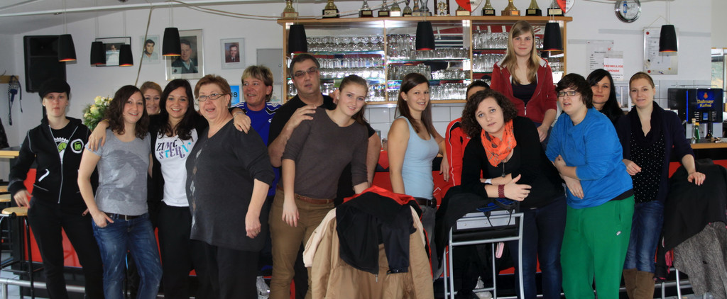 Damen RW Putzen 2012 023_panorama_jpg-1356861040