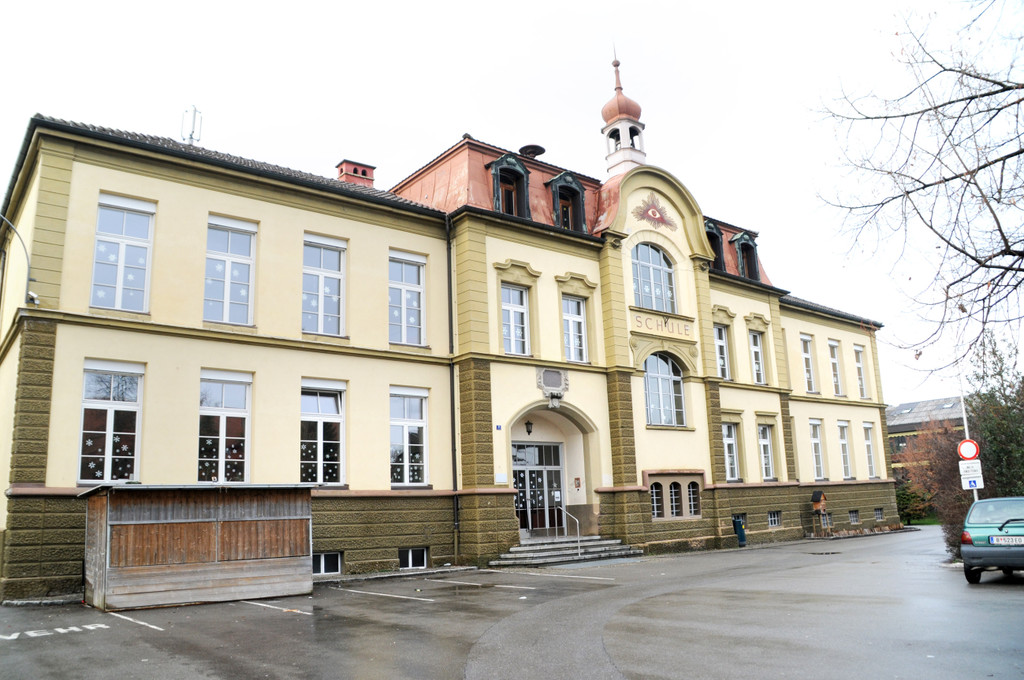 Schulhaus Hard von 1902_jpg-1356952251