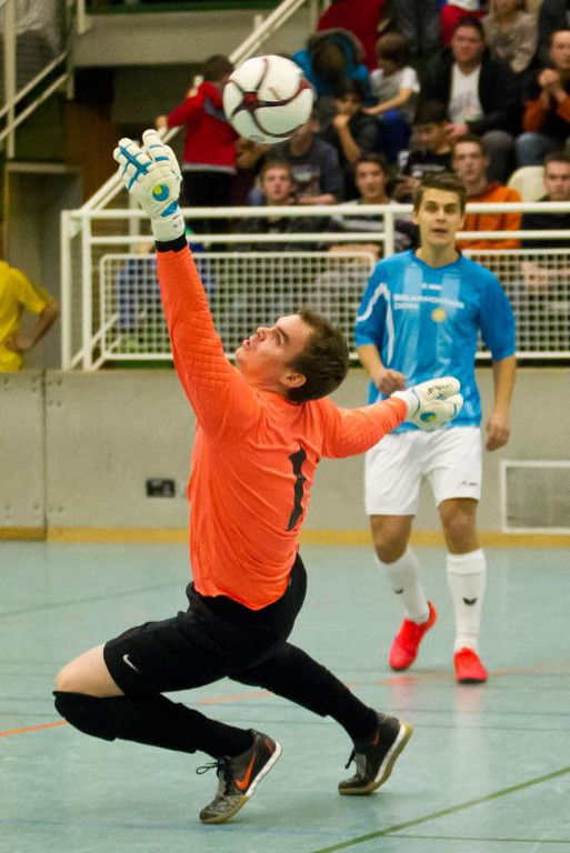 file6870zj9p8hij9es03y6_jpg-1357204018