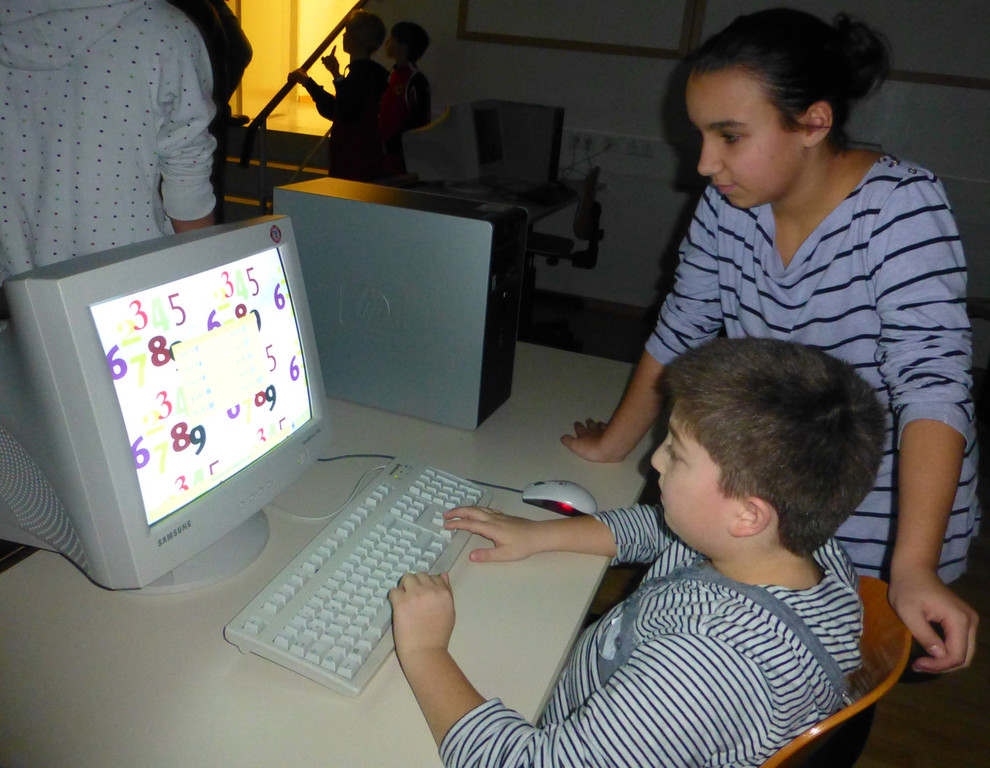 SM_S1EDV_jpg-1357503984