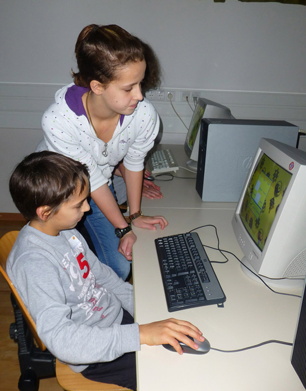 SMS1b __jpg-1357503990