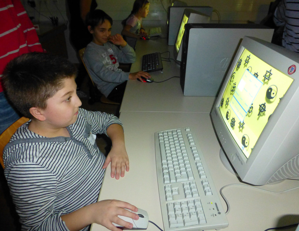 SMS1g_jpg-1357504004