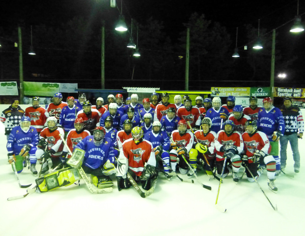 Maxi17Teams_jpg-1357510243