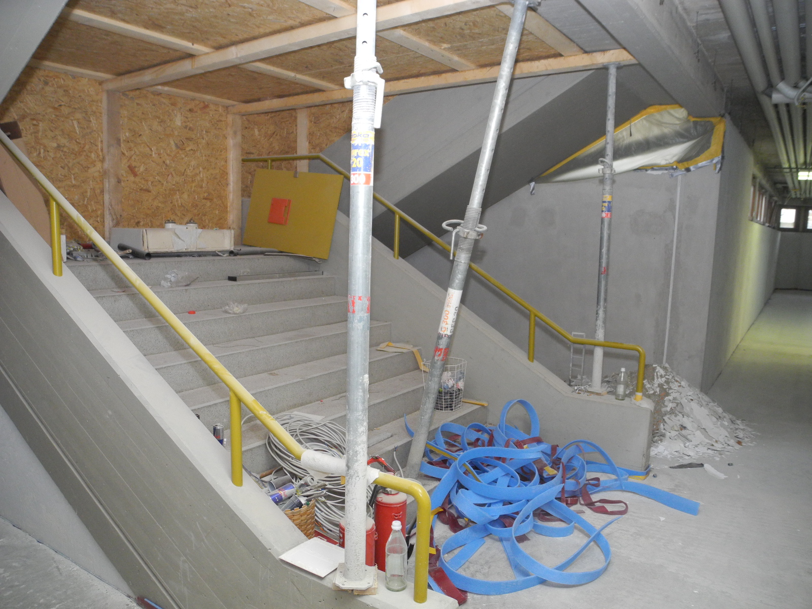 DSCN8827_JPG-1357555775