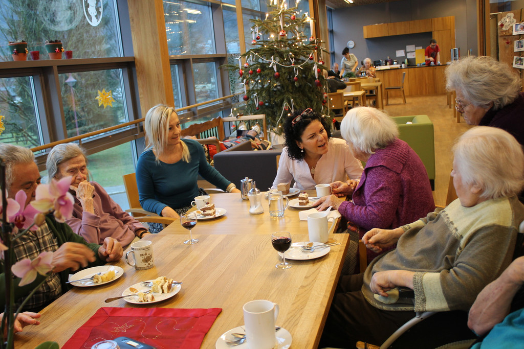 IAP 004_JPG-1357563351