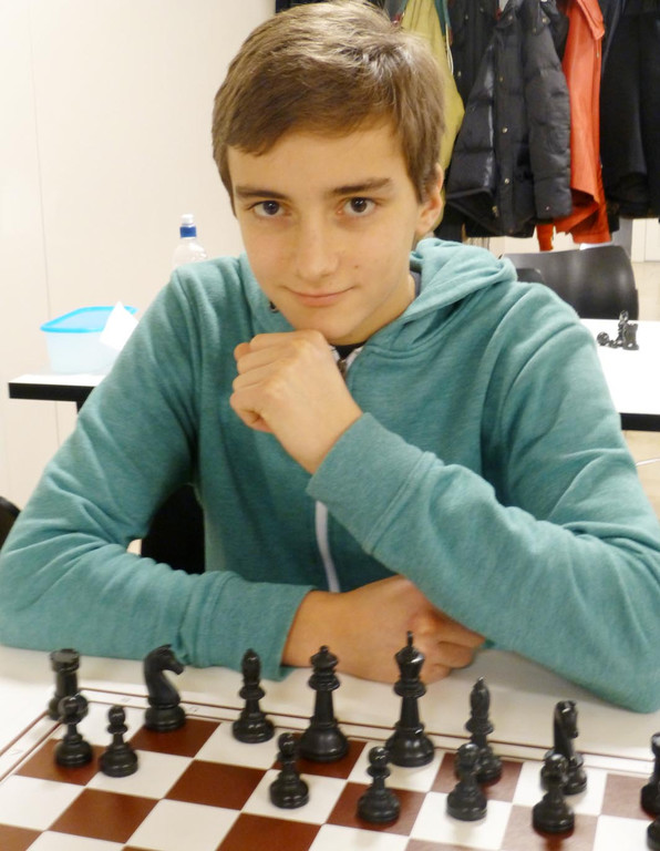 O16Laslo_jpg-1357601247