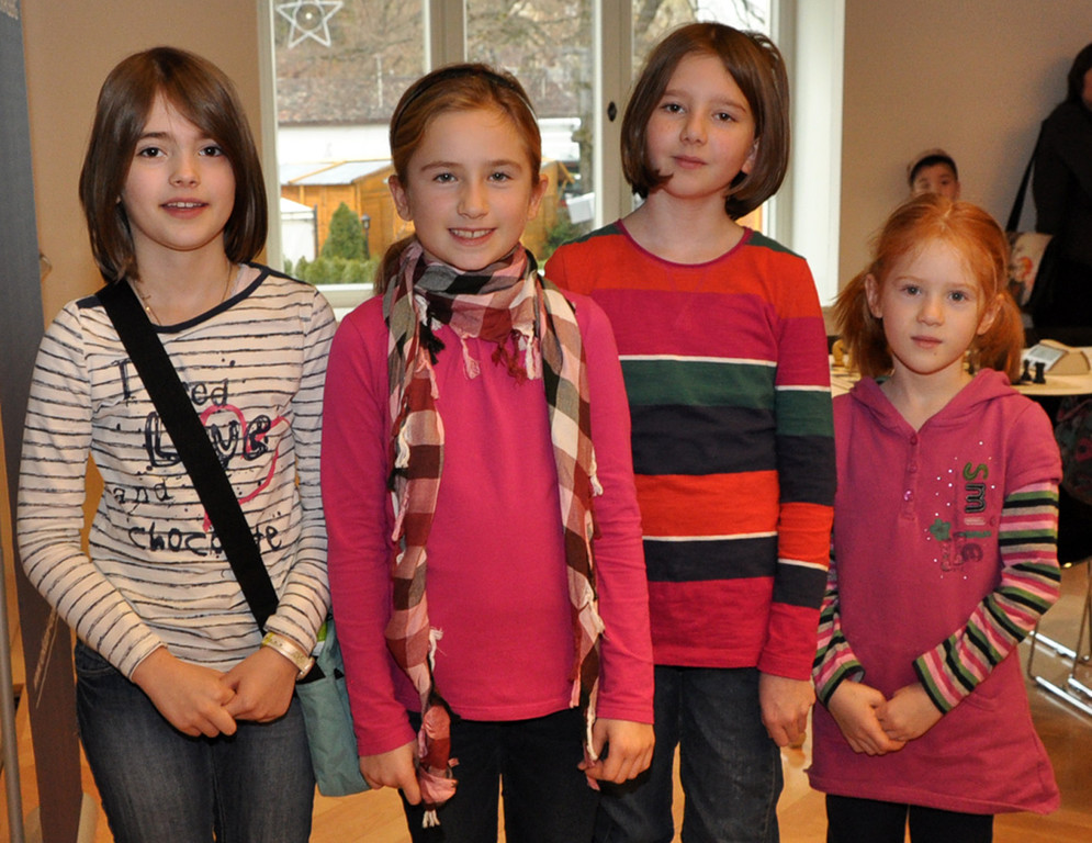 O31Phoebe_Lena_Julia_Anja_jpg-1357601289