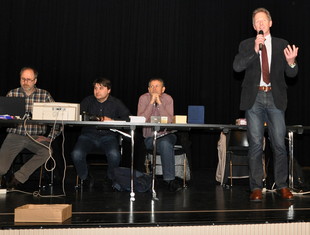 O32Bgm_jpg-1357601296