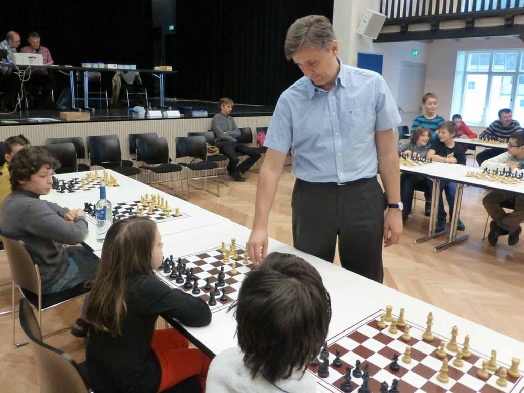 O44Milan simultan_jpg-1357601318